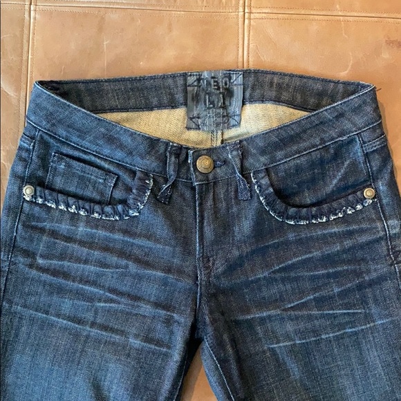 Neo LA Skinny Ankle Slit Jeans - Picture 3 of 4